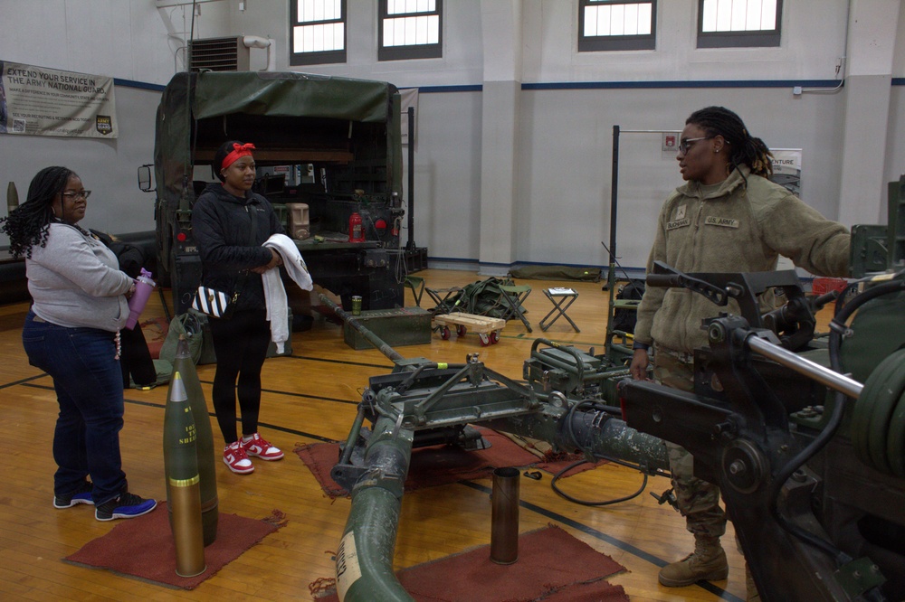 Illinois Army National Guard Field Artillery Unit Holds Open House in Sycamore