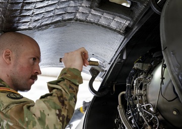 South Dakota Army National Guard Helicopters Provide Rapid Response Support