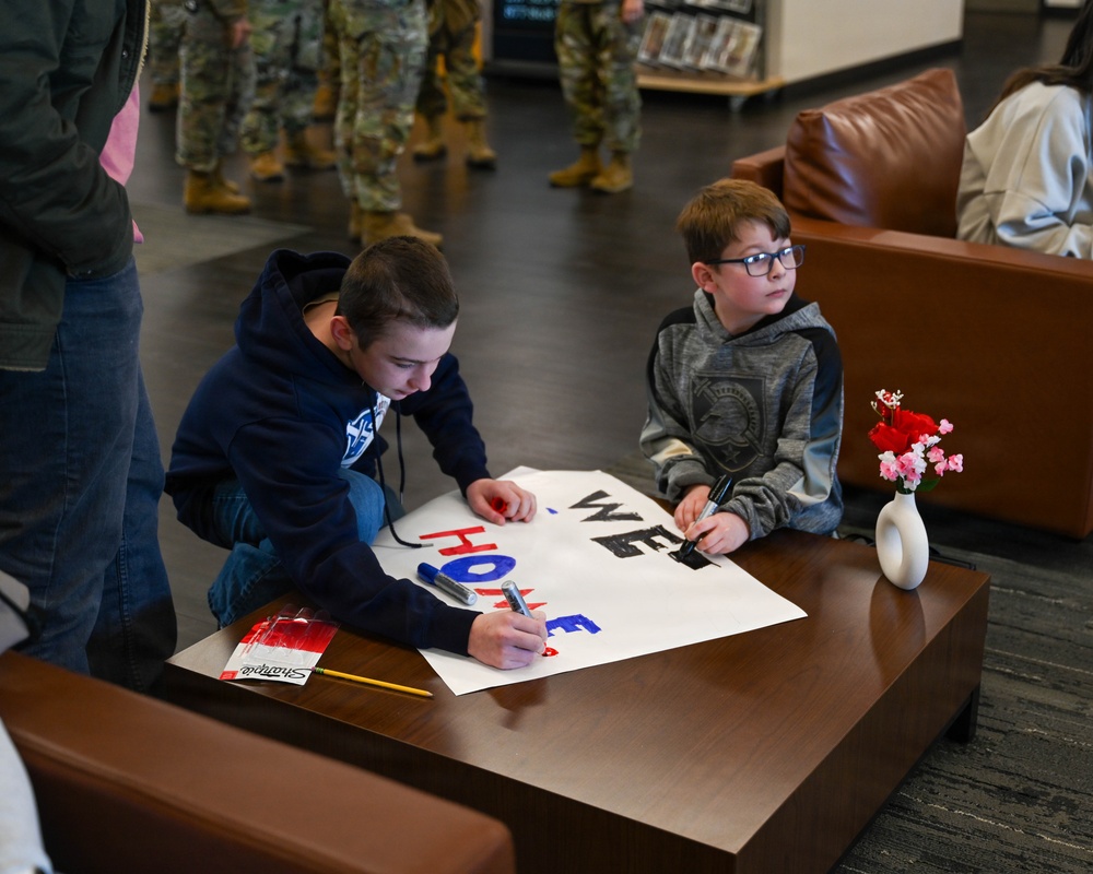 Illinois Army National Guard Engineer Soldiers Return from Middle East Deployment