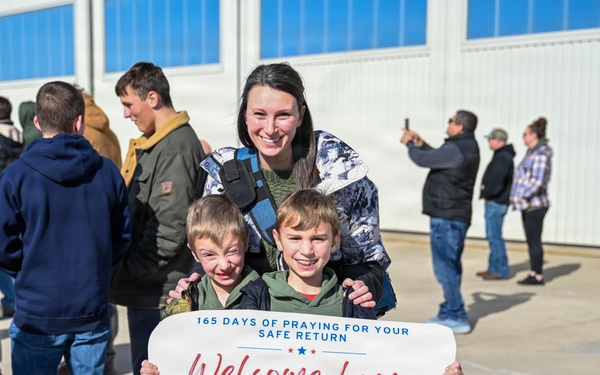 Illinois Army National Guard Engineer Soldiers Return from Middle East Deployment