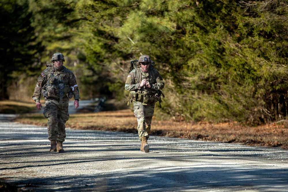 Soldiers compete in 30th Troop Command Brigade Best Warrior Competition