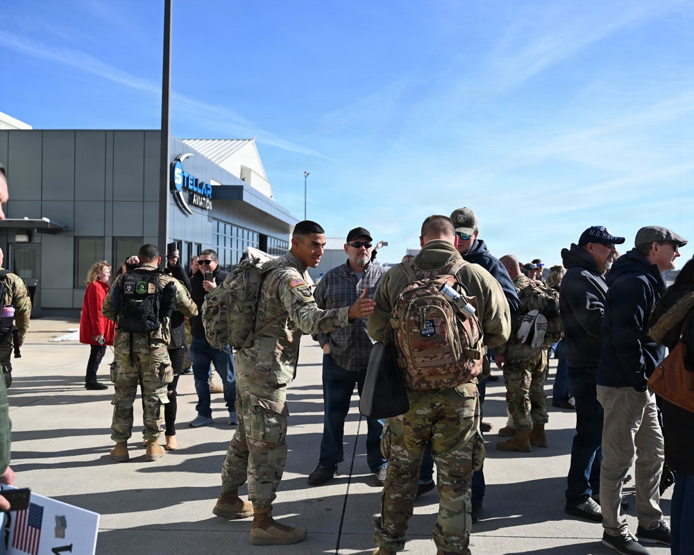Illinois Army National Guard Engineer Soldiers Return from Middle East Deployment