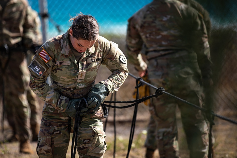 U.S. Army Soldiers conduct Air Assault training across Oahu