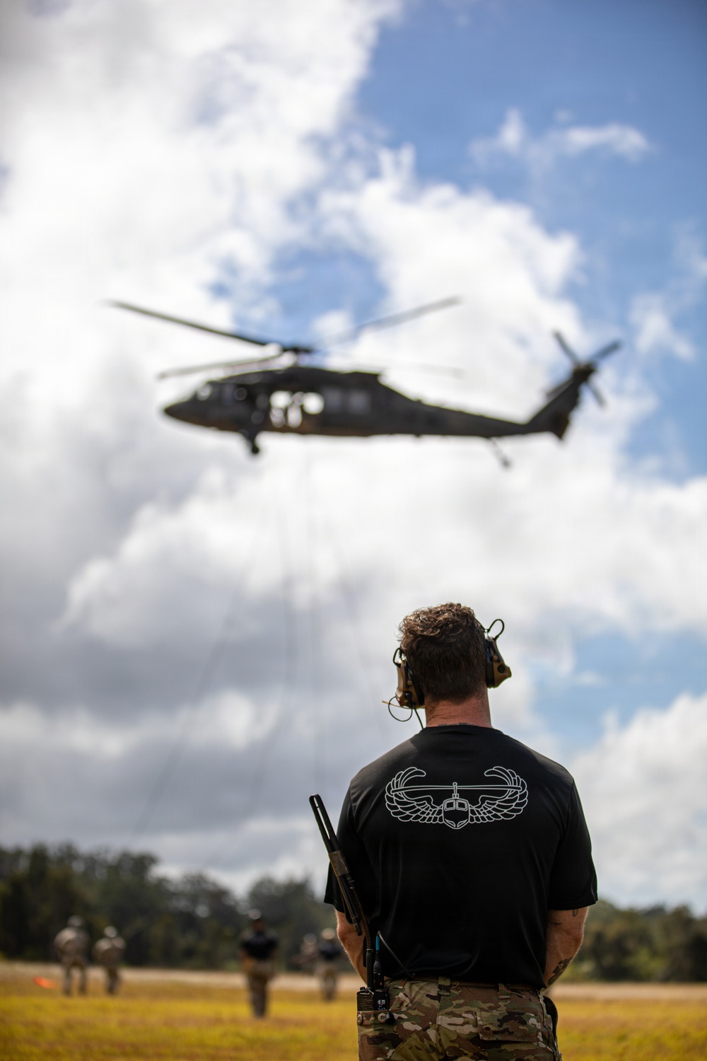 U.S. Army Soldiers conduct Air Assault training across Oahu