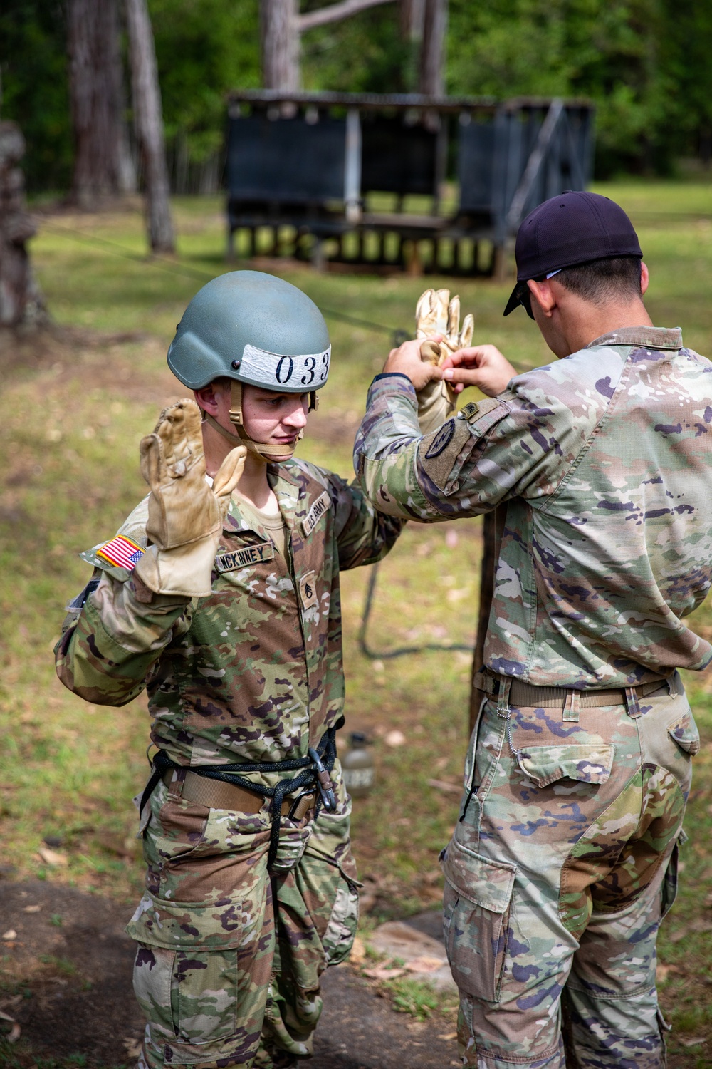 U.S. Army Soldiers conduct Air Assault training across Oahu