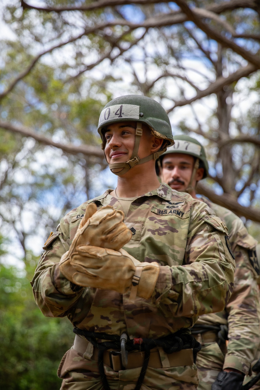 U.S. Army Soldiers conduct Air Assault training across Oahu