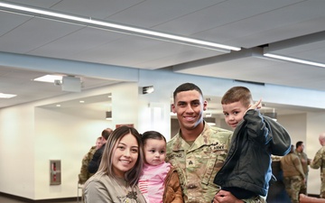 Illinois Army National Guard Engineer Soldiers Return from Middle East Deployment