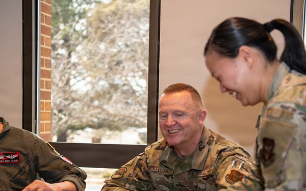 302d Airlift Wing Holds Speed Mentoring Event