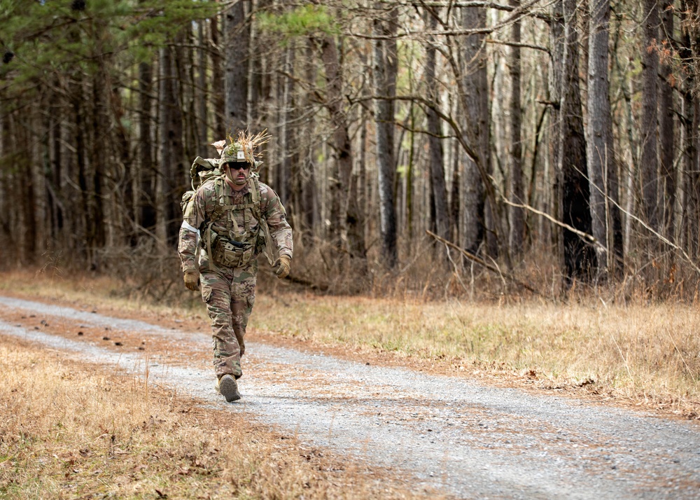 Soldiers compete in 30th Troop Command Brigade Best Warrior Competition