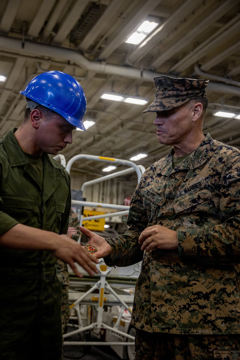 MCIPAC CG Visits USS Tripoli