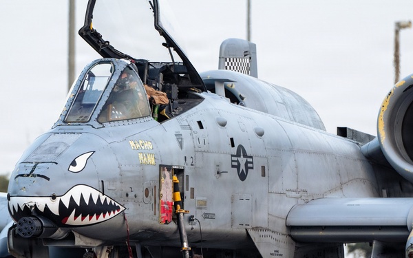 386TH AEW Performs FOD Walk, Recovers A-10C Aircraft After Flight