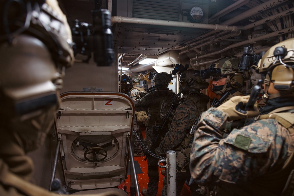 31st MEU | Visit, Board, Search, and Seizure exercise