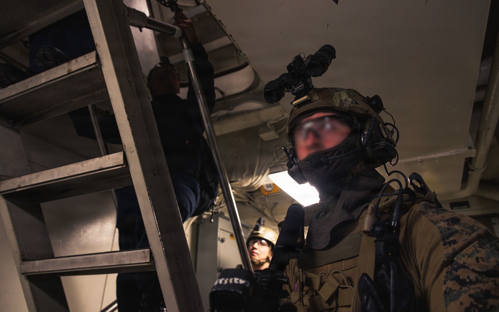 31st MEU | Visit, Board, Search, and Seizure exercise
