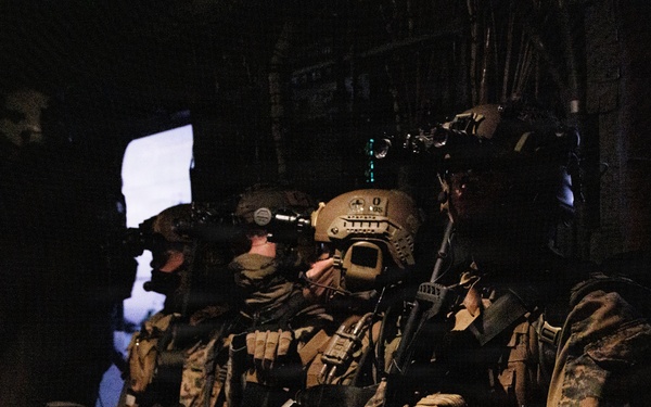 31st MEU | Night Visit, Board, Search, and Seizure exercise