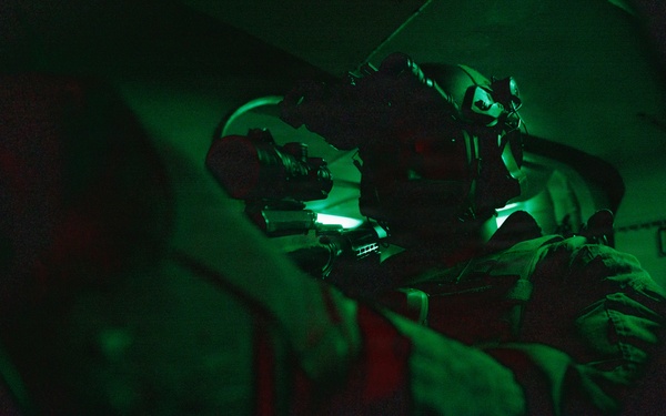 31st MEU | Night Visit, Board, Search, and Seizure exercise