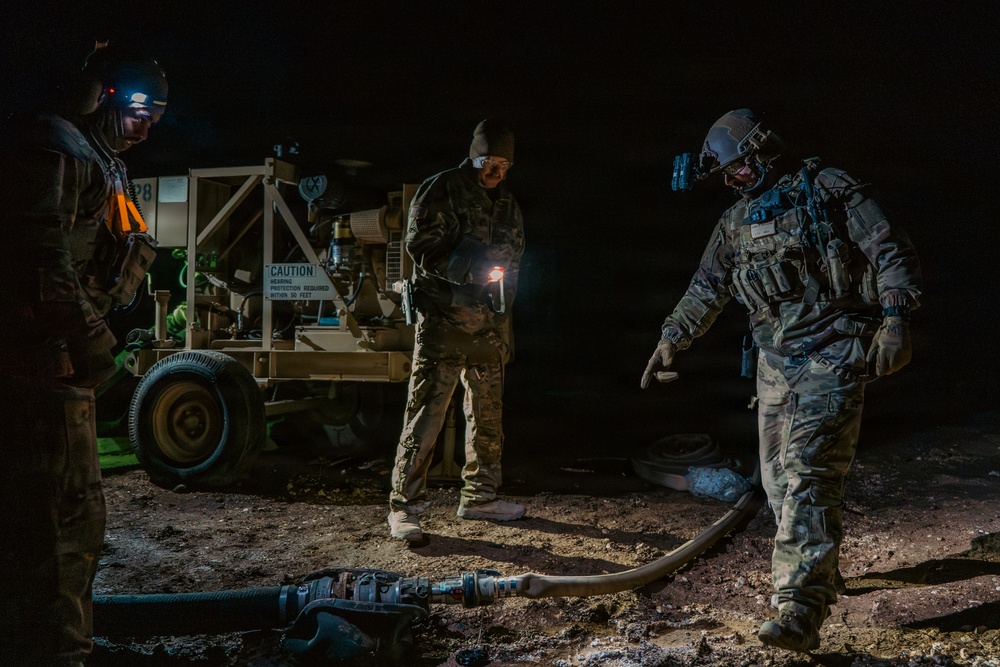 26th ERQS conducts FARP mission within CENTCOM AOR