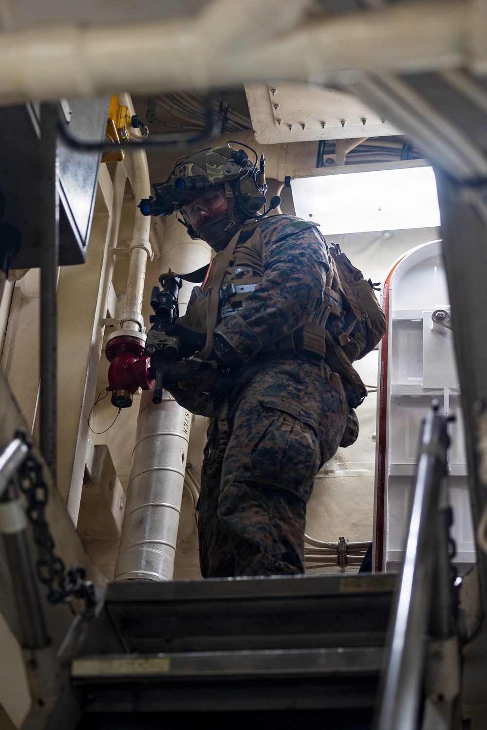 31st MEU | Maritime Raid Force executes VBSS operations