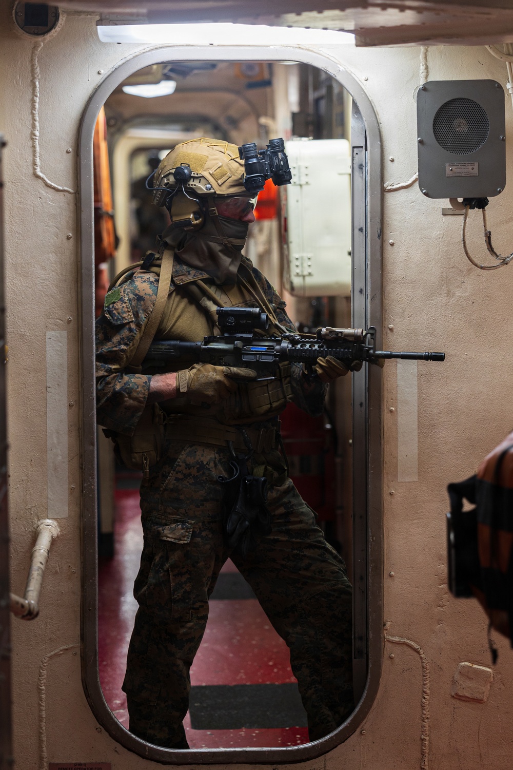 31st MEU | Maritime Raid Force executes VBSS operations