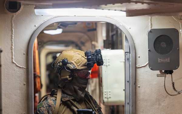 31st MEU | Maritime Raid Force executes VBSS operations