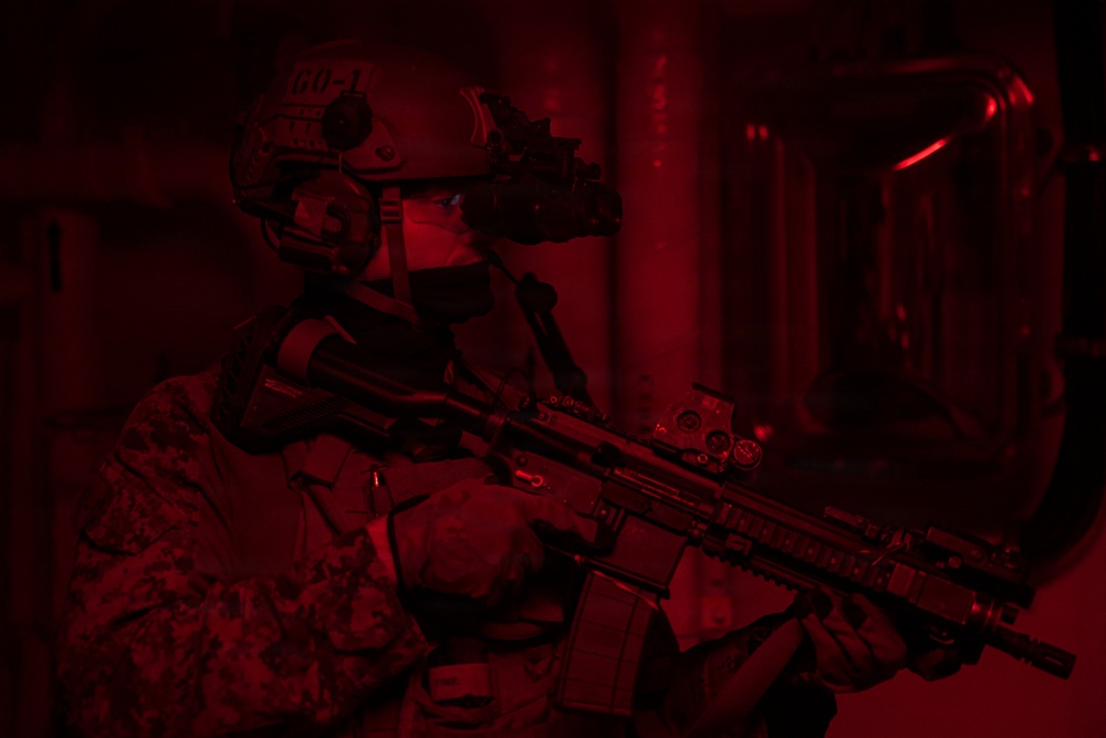 31st MEU | VBSS night operations