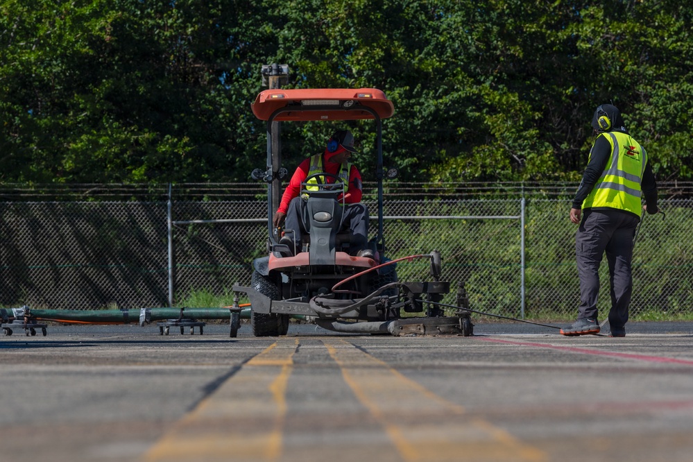 Flight line markings