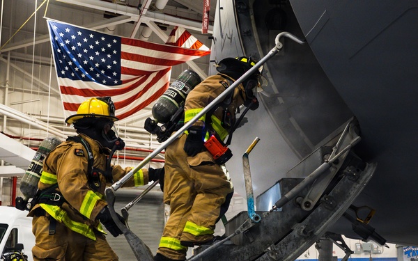 Firefighters’ smoky C-17 training