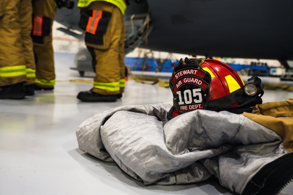 Firefighters’ smoky C-17 training