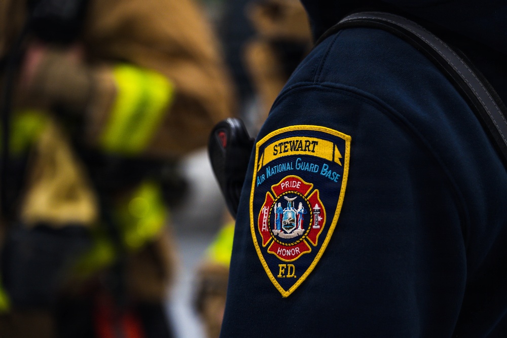 Firefighters’ smoky C-17 training