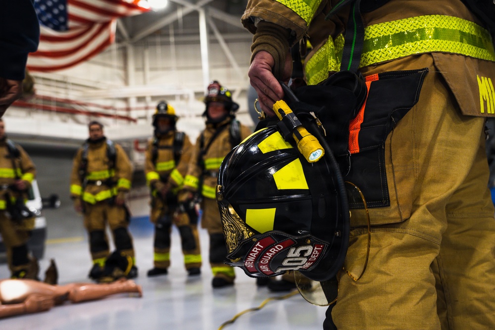 Firefighters’ smoky C-17 training