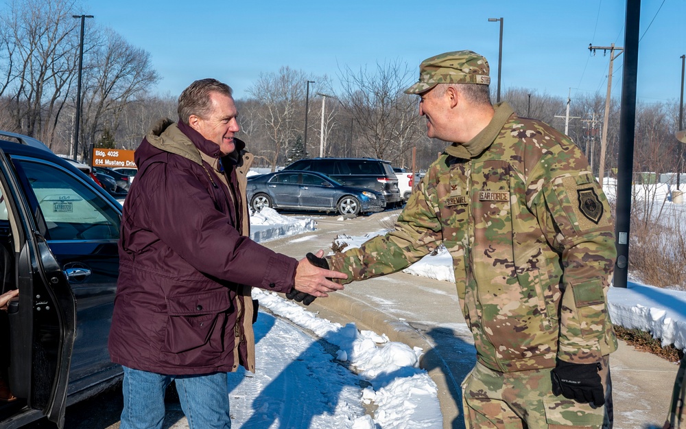 Congressman Turner Visits NASIC