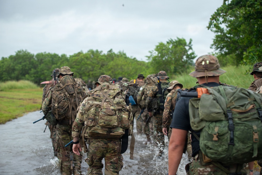 Jungle Operations Training Course-Panama: Primitive Fire Training