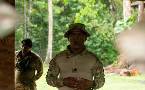 Jungle Operations Training Course-Panama: Primitive Fire Training