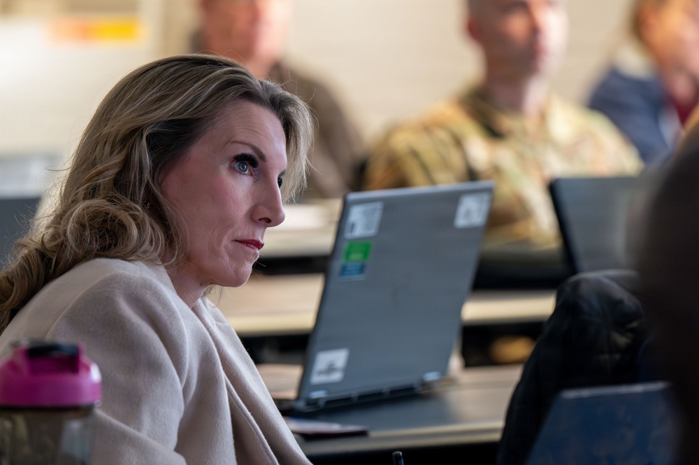 Eagle Institute leads AI 101: Leveraging AI for the Workspace workshop for AU