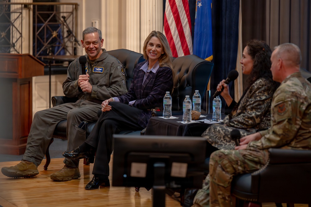 CSAF and CMSAF join Air University’s PCTT panel