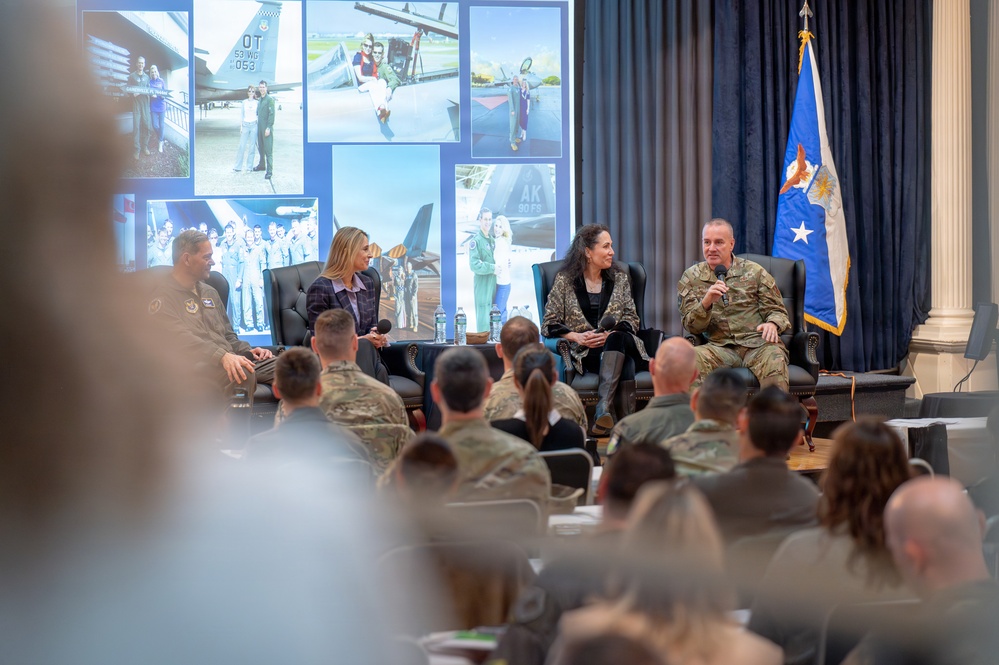 CSAF and CMSAF join Air University’s PCTT panel