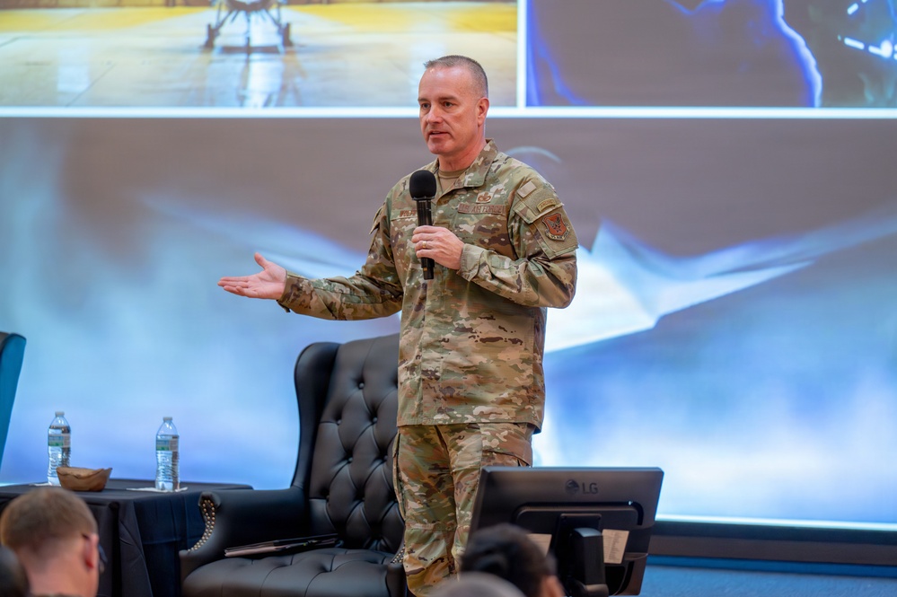 CSAF and CMSAF join Air University’s PCTT panel