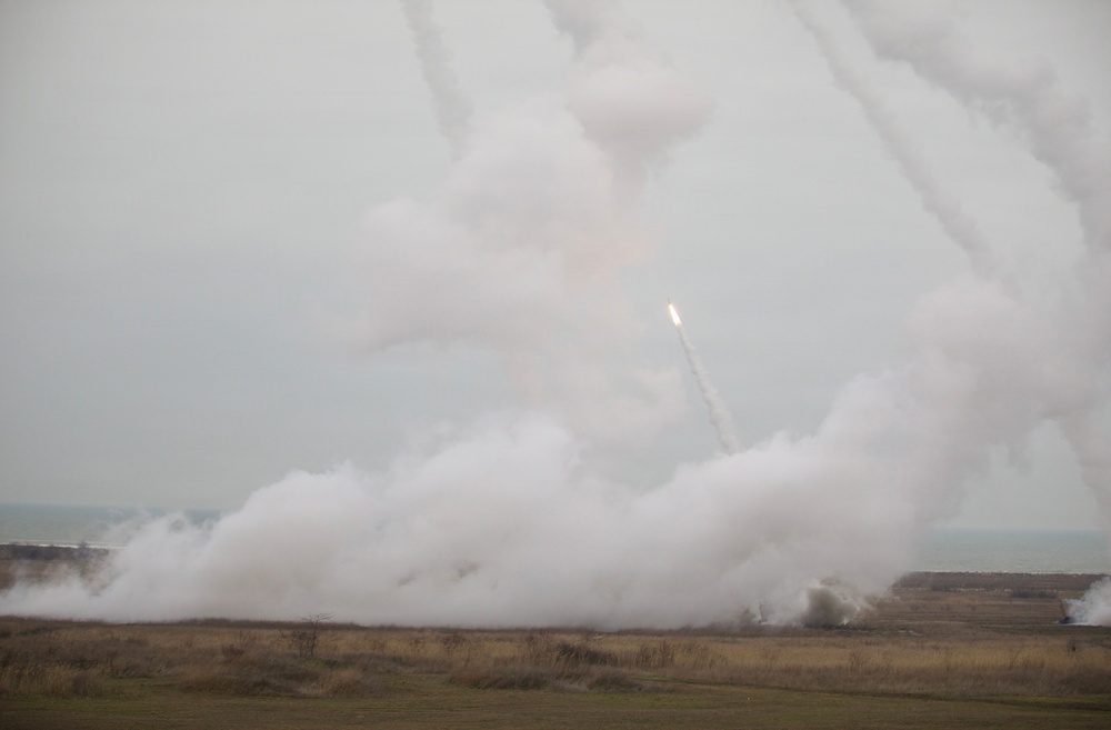 Dynamic Front 26: Capu Midia