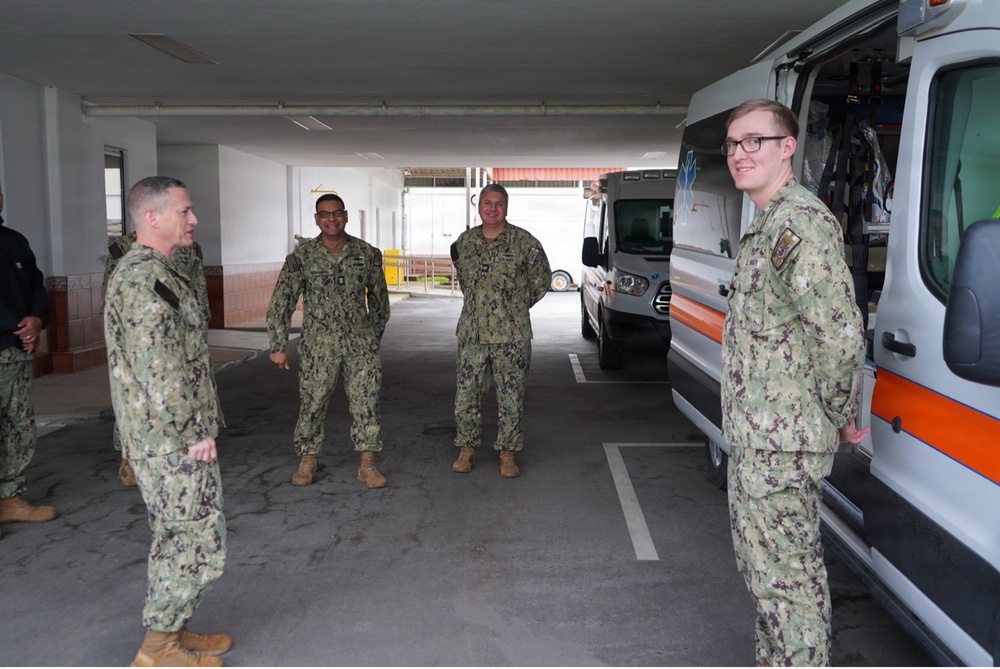 NMRTC Rota Showcases Warfighter Medical Support During Leadership Visit