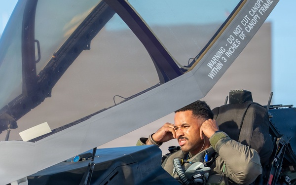 Tyndall F-35A Pilots Arrive to Nellis AFB in support of Red Flag 26-1