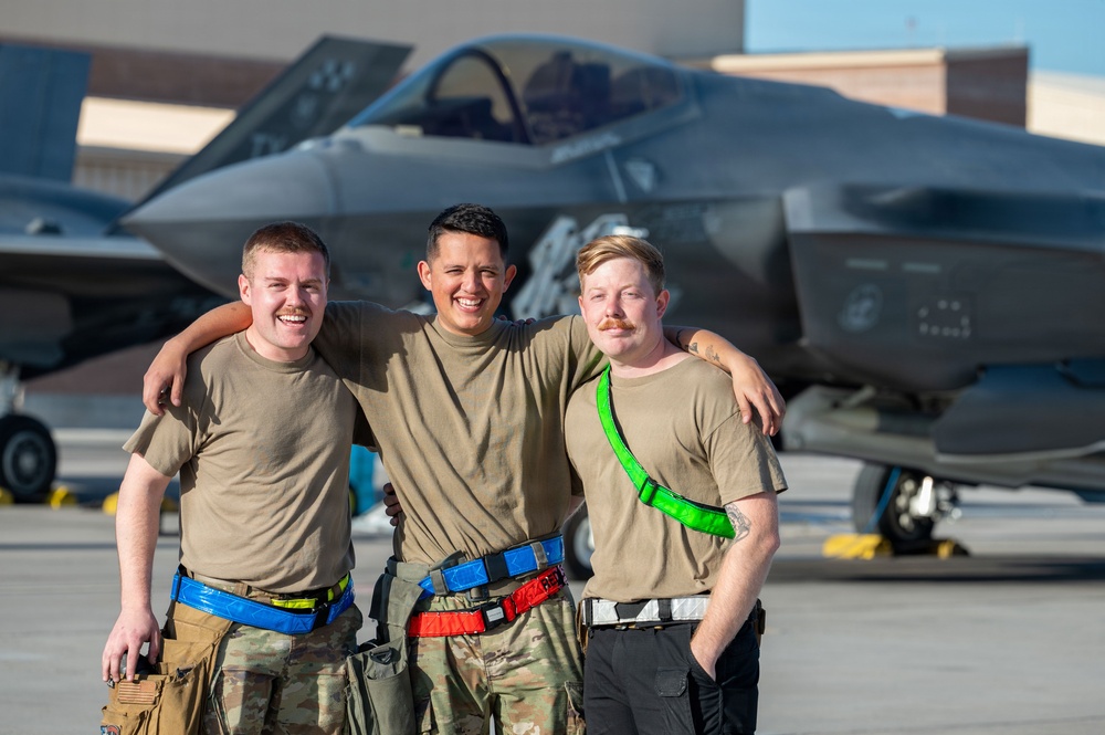Tyndall F-35A Pilots Arrive to Nellis AFB in support of Red Flag 26-1