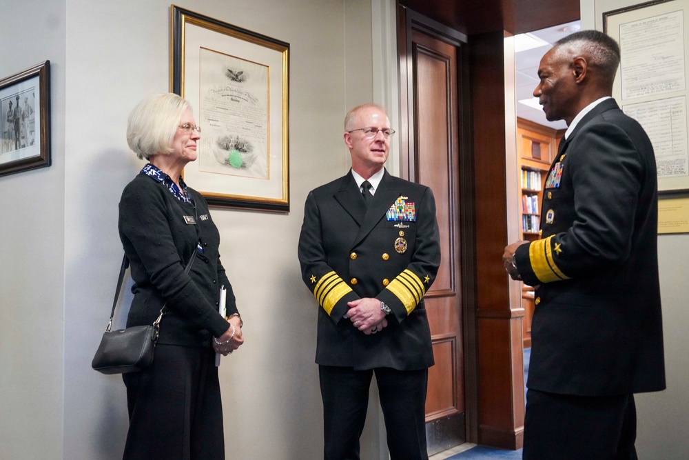 Chief of Naval Operations announces Navy’s “Fighting Instructions” during address at U.S. Naval War College