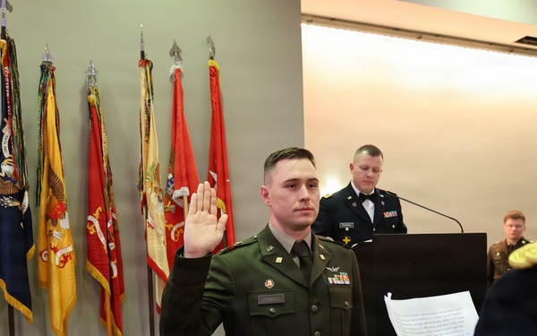 Illinois Army National Guard's 33rd IBCT Recognizes Several Soldiers at Brigade Ball