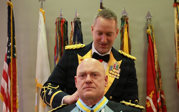 Illinois Army National Guard's 33rd IBCT Recognizes Several Soldiers at Brigade Ball