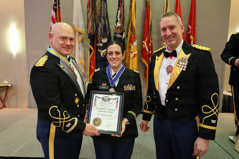 Illinois Army National Guard's 33rd IBCT Recognizes Several Soldiers at Brigade Ball