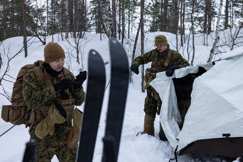 CORE26 | U.S. Marines Rehearse Tent Drills
