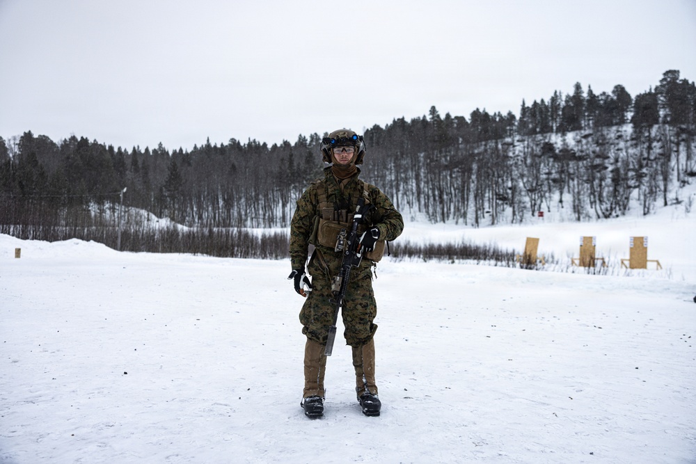 CORE26 | U.S. Marines Participate in a Live-Fire Range
