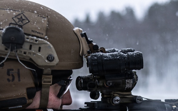 CORE26 | U.S. Marines Participate in a Live-Fire Range