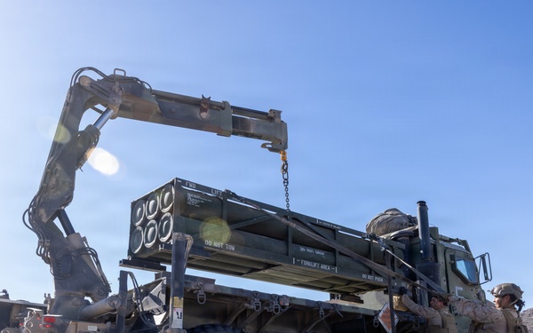 1/11 Launches HIMARS During SLTE 1-26