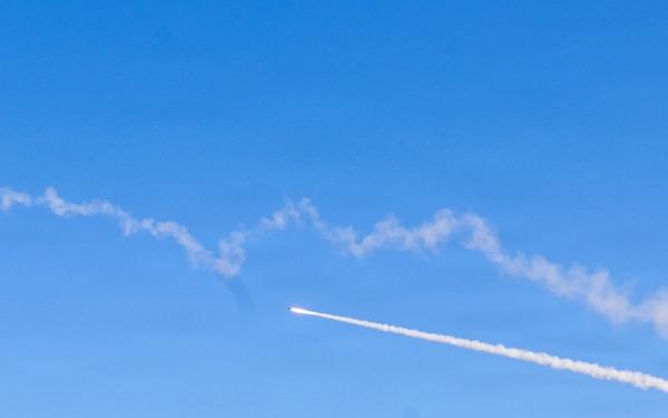 1/11 Launches HIMARS During SLTE 1-26