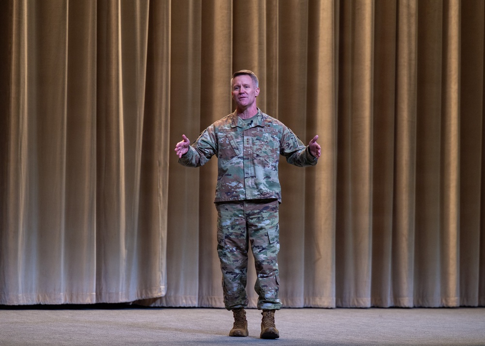 AU/CC engages with students at SOS